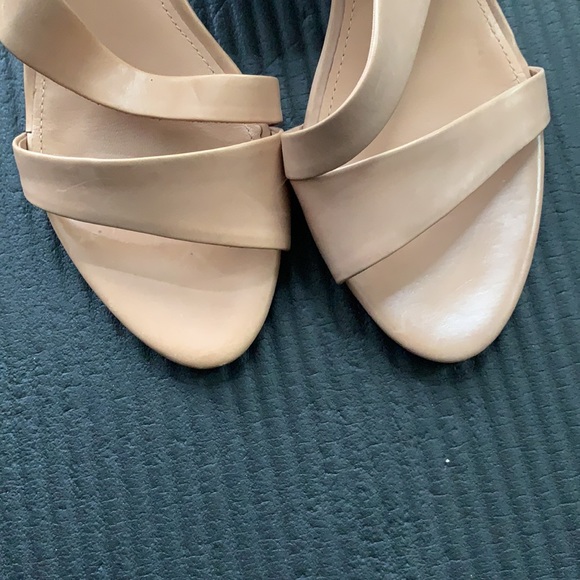 Sigerson Morrison Seley Slingback Kitten Sandal - Picture 8 of 10